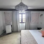 Rainha Santa Isabel - History Otel 3*