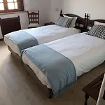 Rainha Santa Isabel - History Otel