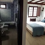 Rainha Santa Isabel - History Otel Óbidos