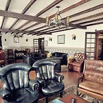 Rainha Santa Isabel - History Otel 3*