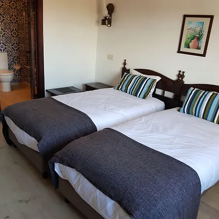 Rainha Santa Isabel - History Óbidos