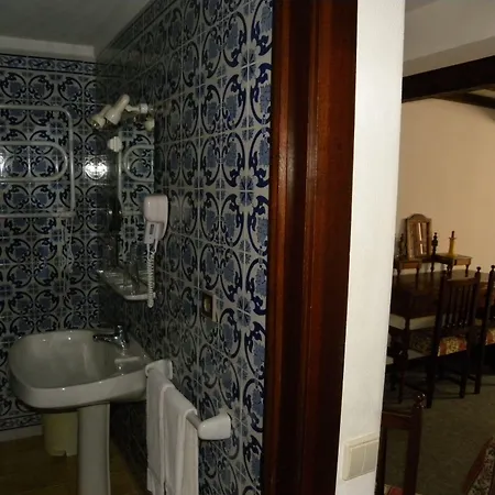 Rainha Santa Isabel - History 3* Óbidos