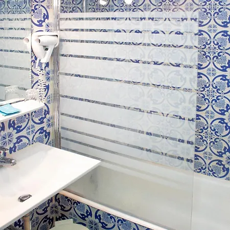 Hotel Rainha Santa Isabel - History