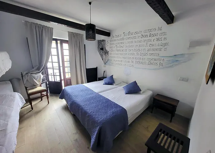 Rainha Santa Isabel - History 3*