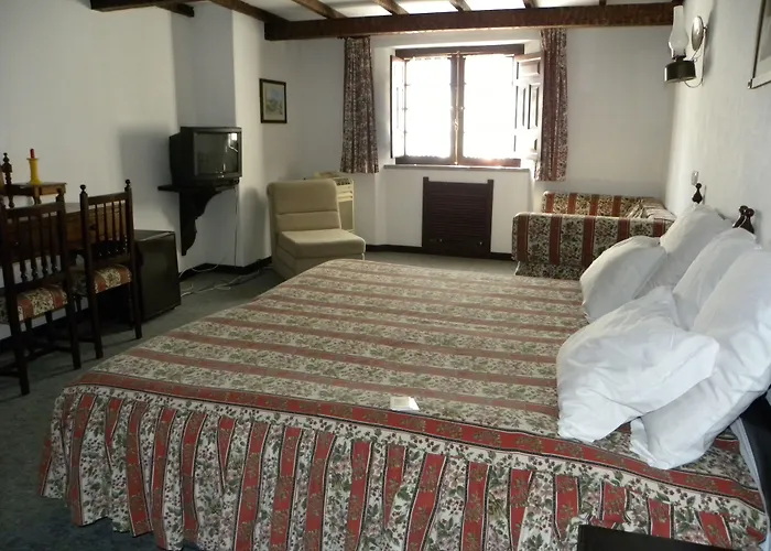 Hotel Rainha Santa Isabel - History Óbidos