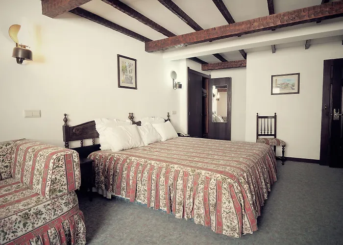 Hotel Rainha Santa Isabel - History Obidos