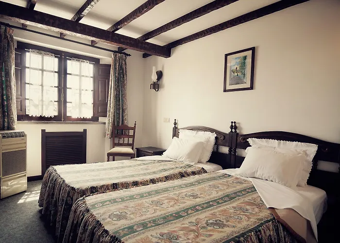 Rainha Santa Isabel - History 3* Obidos