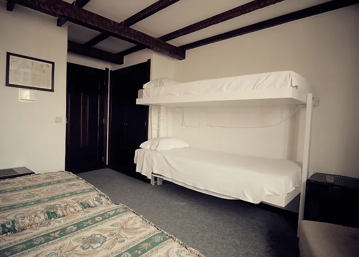 Hotel Rainha Santa Isabel - History Óbidos