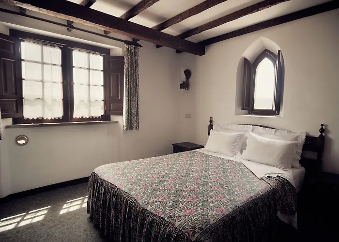 Hotel Rainha Santa Isabel - History 3*