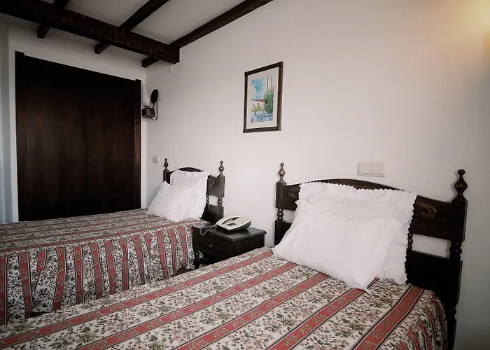 Hotel Rainha Santa Isabel - History 3*