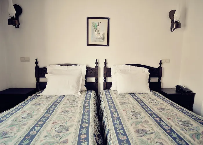 Hotel Rainha Santa Isabel - History Obidos