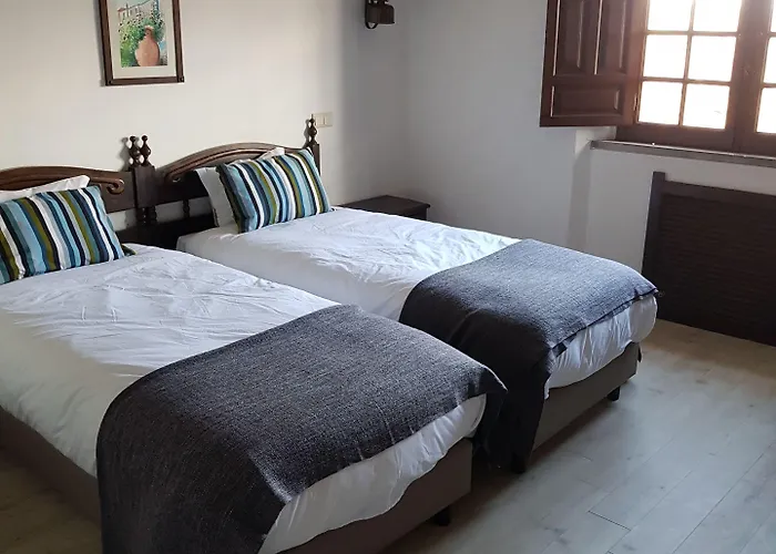 Rainha Santa Isabel - History Отель 3*