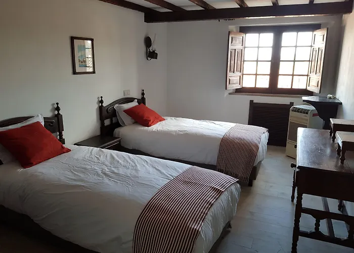 Rainha Santa Isabel - History Hotel