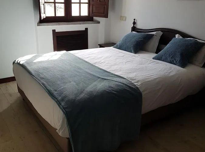 Rainha Santa Isabel - History 3* Obidos