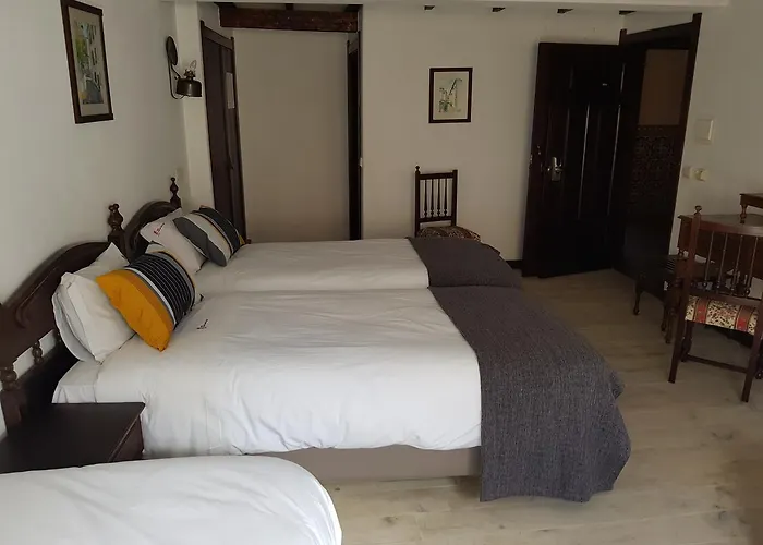 Rainha Santa Isabel - History Obidos