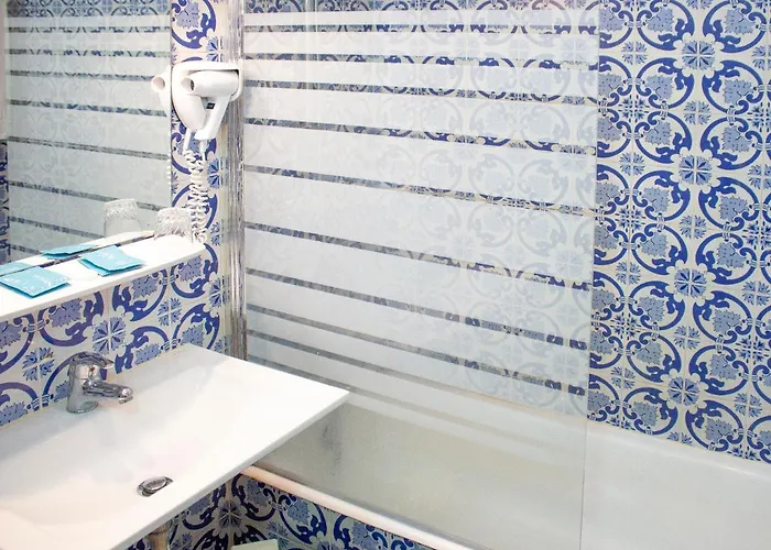 Hotel Rainha Santa Isabel - History